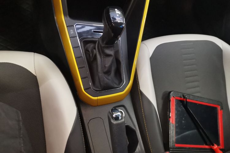 大众 Polo 2019款 Plus 1.5L 自动炫彩科技版局部细节18