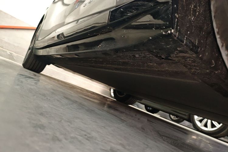 小米汽车 小米YU7 2025款 超长续航后驱版局部细节9001