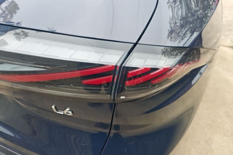 吉利银河 银河L6 2023款 125km 星舰车身外观9