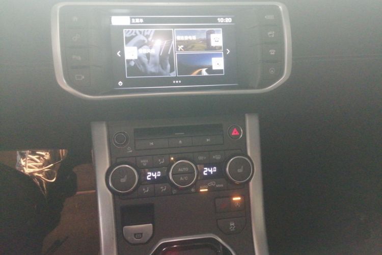 路虎 揽胜极光 2016款 2.0T SE PLUS 智享版中控内饰16