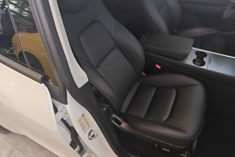 特斯拉 Model Y 2024款 后轮驱动版局部细节41