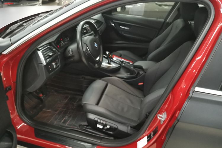 宝马3系 2018款 320Li 时尚型中控内饰7003