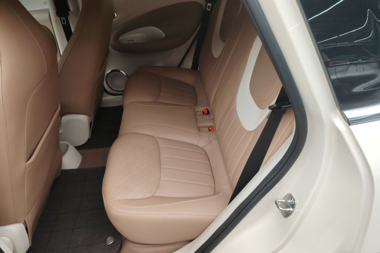 五菱汽车 五菱缤果 2025款 333km 灵犀互联款中控内饰21