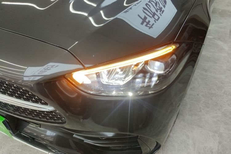 奔驰C级 2022款 改款 C 260 L 运动版局部细节36