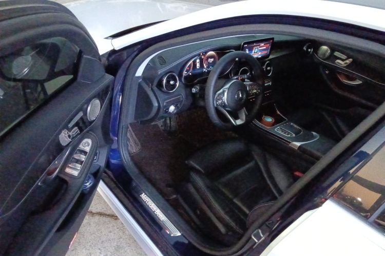 奔驰C级 2020款 C 260 L 运动版中控内饰7003