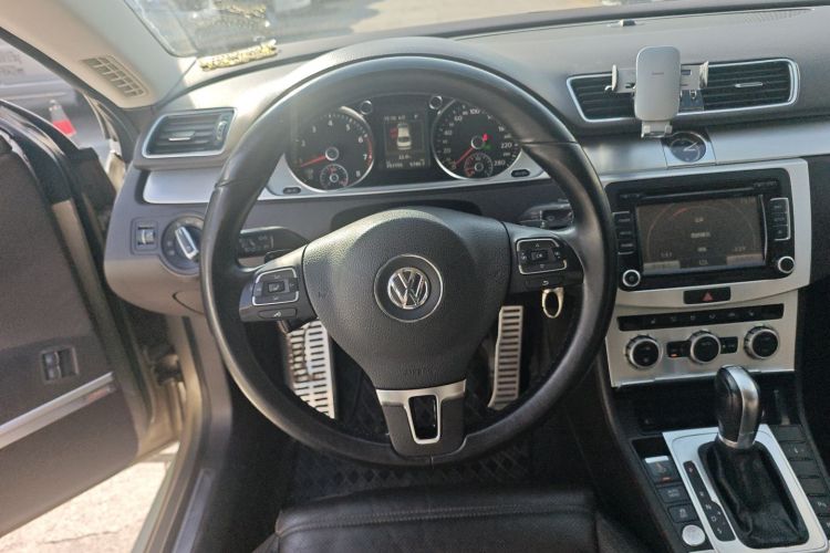 一汽-大众CC 2016款 2.0TSI 至尊型中控内饰13