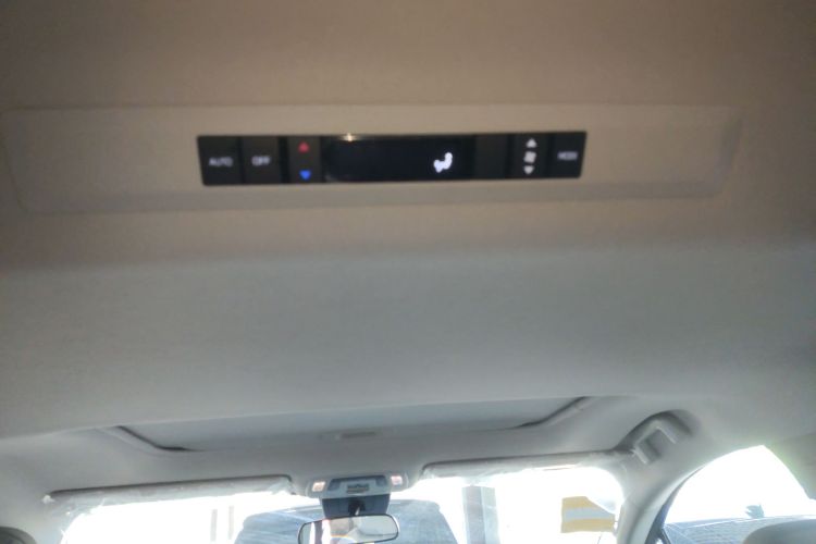 丰田 赛那SIENNA 2026款 2.5L 双擎两驱舒适版中控内饰22