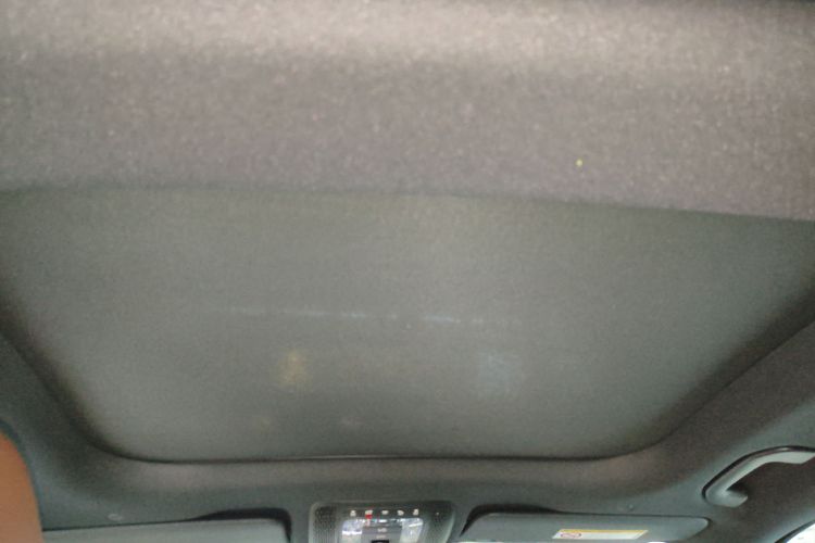 奔驰GLB 2024款 GLB 200 动感型中控内饰22