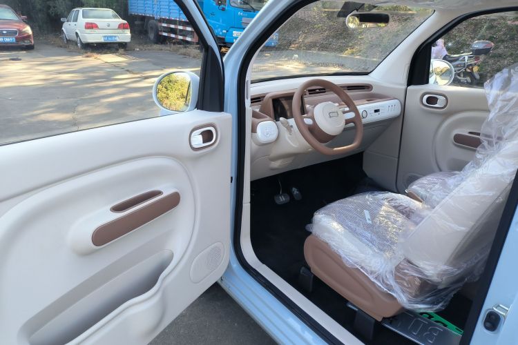 奔腾小马 2026款 222km 炫彩马中控内饰20