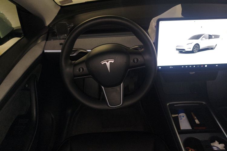 特斯拉 Model Y 2024款 后轮驱动版中控内饰13