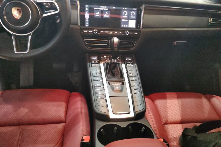 保时捷 2018款 Macan 2.0T中控内饰18