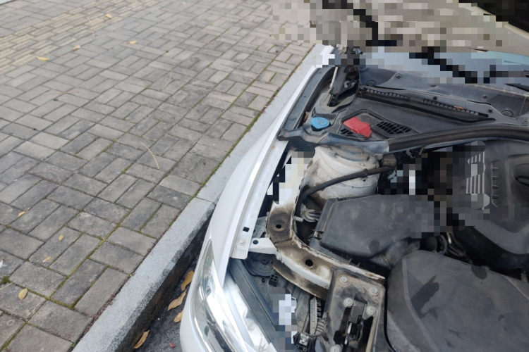 宝马3系 2019款 320Li 时尚型局部细节9006