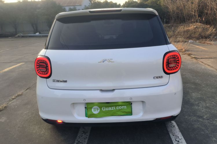 江淮钇为 钇为3 2024款 挚爱版 330km Air车身外观6