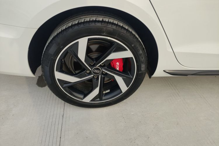 奥迪A4L 2023款 40 TFSI Bang&Olufsen 星夜版车身外观6008