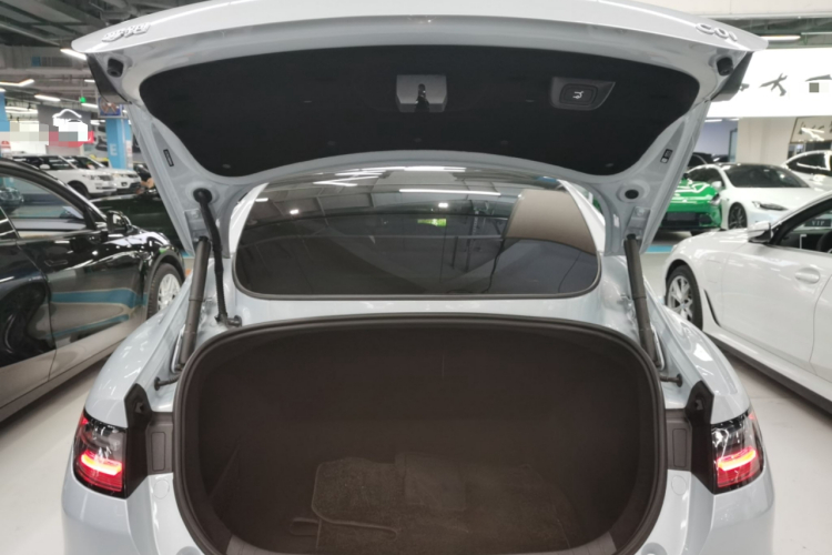 零跑汽车 零跑C01 2024款 纯电 525尊享版机舱底盘23