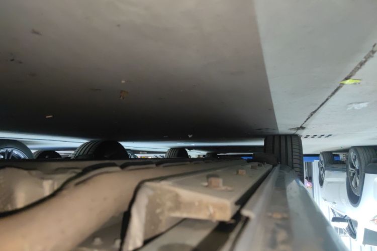 鸿蒙智行 问界M5 2022款 增程后驱标准版局部细节9001