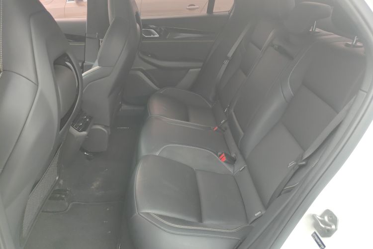 领克03 2023款 2.0TD DCT劲Pro中控内饰21