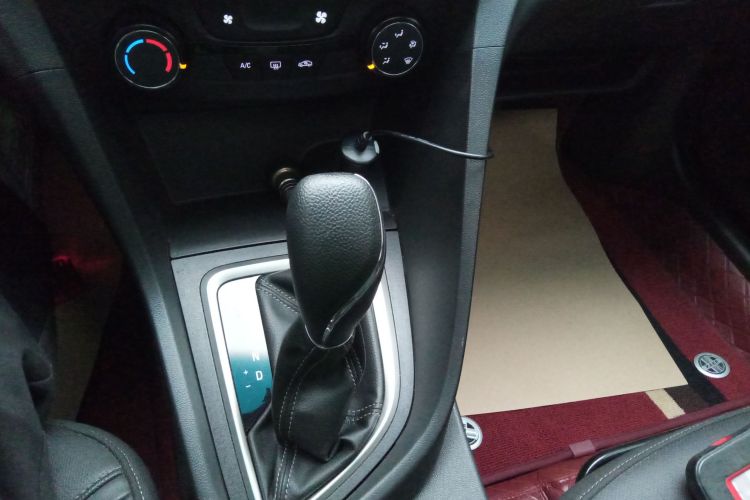 别克 英朗 2021款 1.3T 自动轻混动精英型局部细节18