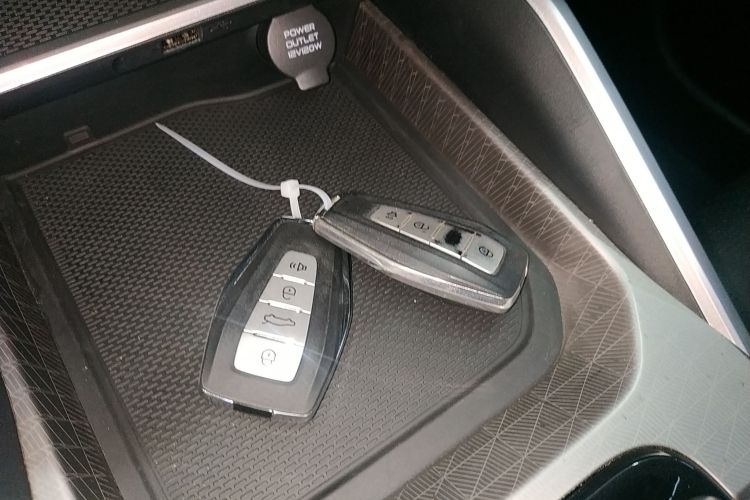 吉利汽车 帝豪 2022款 第4代 1.5L CVT尊贵型中控内饰11