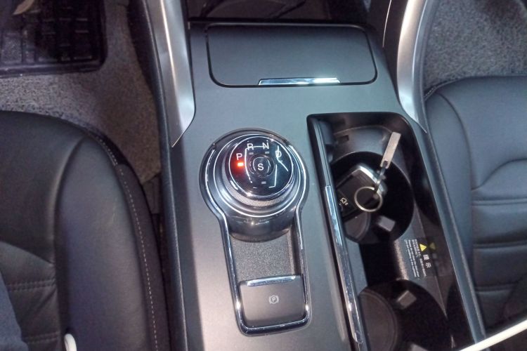 福特 蒙迪欧 2018款 EcoBoost 200 时尚型中控内饰18