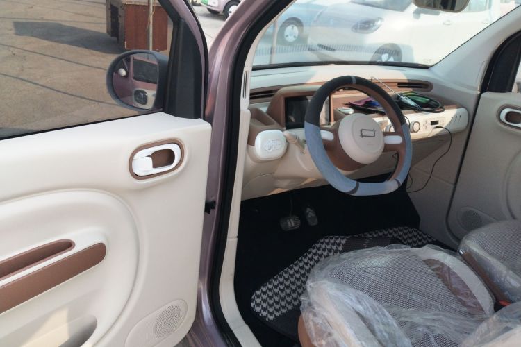 奔腾小马 2026款 222km 萌趣马 Plus中控内饰7003