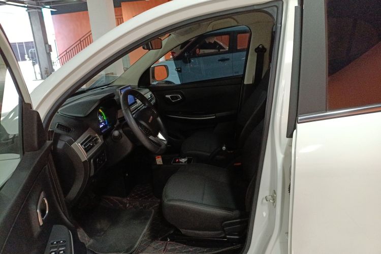 大运 悦虎 2022款 30.66kWh 两驱标准版中控内饰19