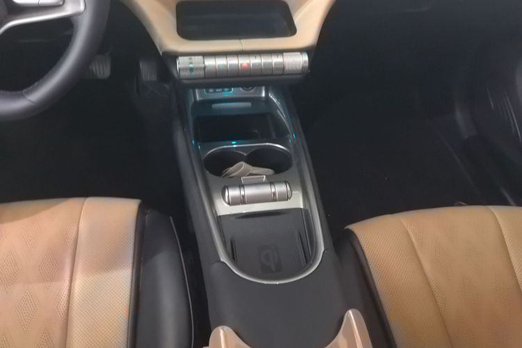 比亚迪 海豚 2023款 420km 时尚版中控内饰18