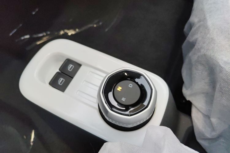 吉利银河 熊猫 2025款 210km 元气熊中控内饰18