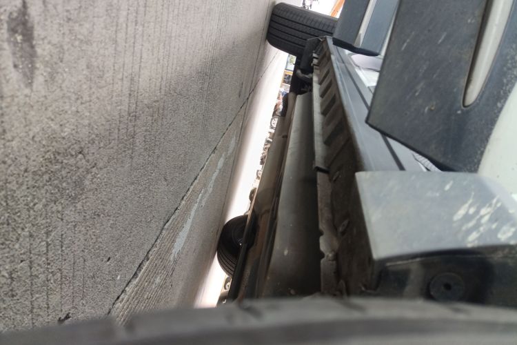 丰田 威兰达 2021款 双擎 2.5L E-CVT四驱豪华版局部细节9001