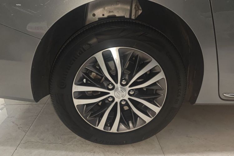 别克GL8 2023款 ES陆尊 尊享型车身外观6002