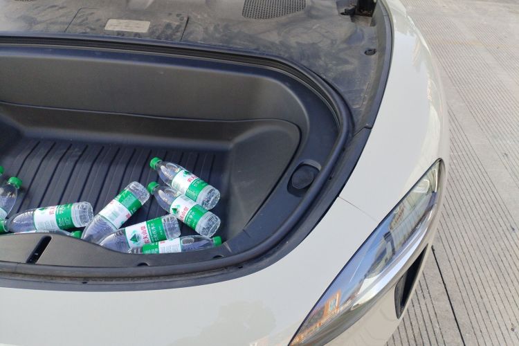 小米汽车 小米SU7 2024款 后驱超长续航高阶智驾Pro版局部细节9007