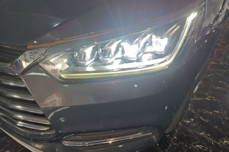 比亚迪 宋 2021款 经典版 1.5T 手动豪华型局部细节36