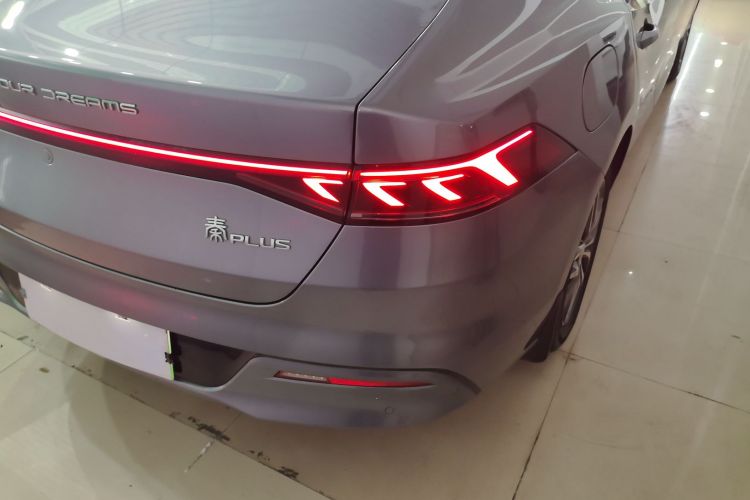 比亚迪 秦PLUS 2021款 EV 500KM 豪华型车身外观9