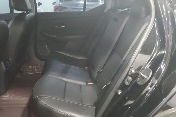 日产 轩逸 2020款 1.6L XL CVT悦享版中控内饰21