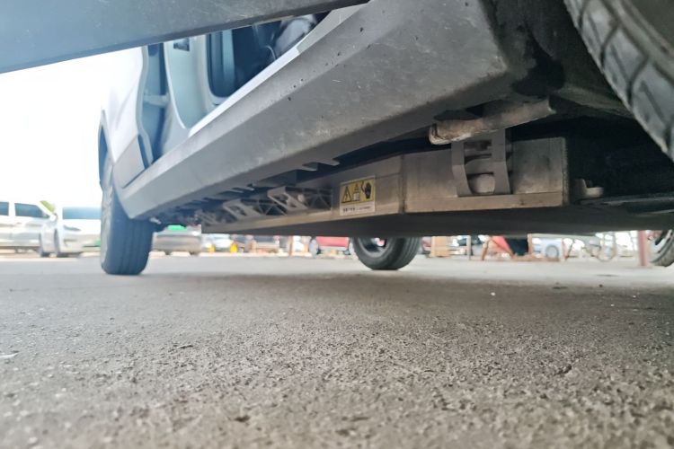 零跑汽车 零跑T03 2021款 400轻享版 三元锂局部细节9001