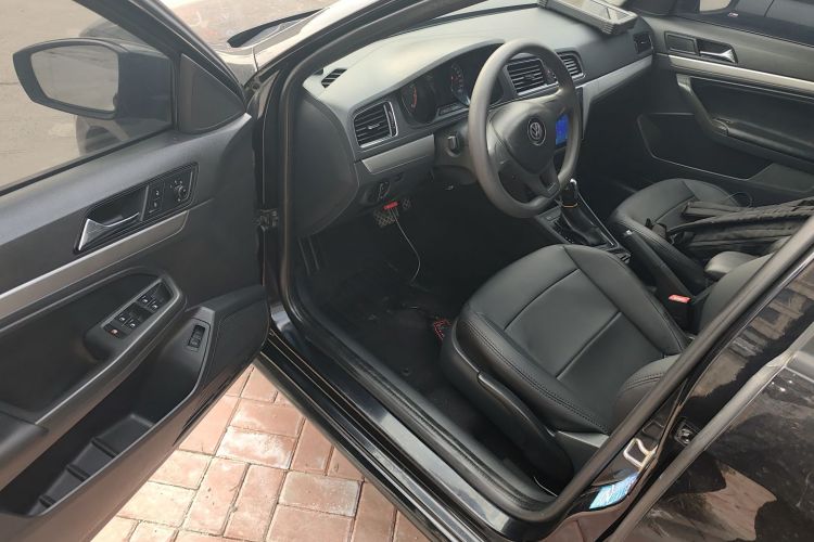 大众 朗逸 2015款 1.6L 自动风尚版中控内饰20