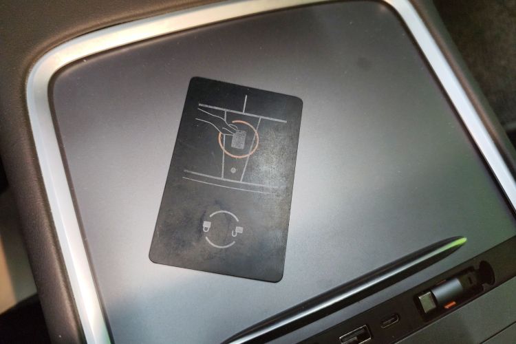 特斯拉 Model 3 2021款 改款 标准续航后驱升级版 3D1中控内饰11