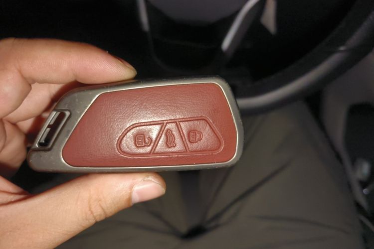 大众 途昂 2023款 530 V6 四驱尊崇旗舰版中控内饰7001