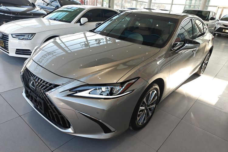 雷克萨斯ES 2023款 200 卓越版车身外观1