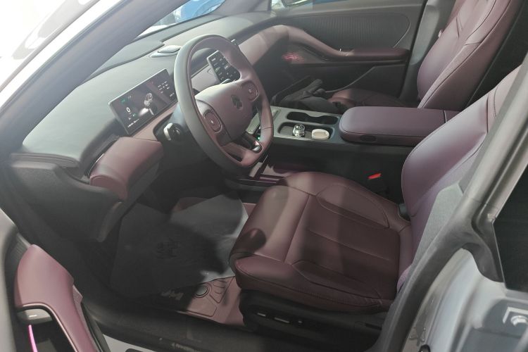 蔚来ET5 2024款 75kWh中控内饰19