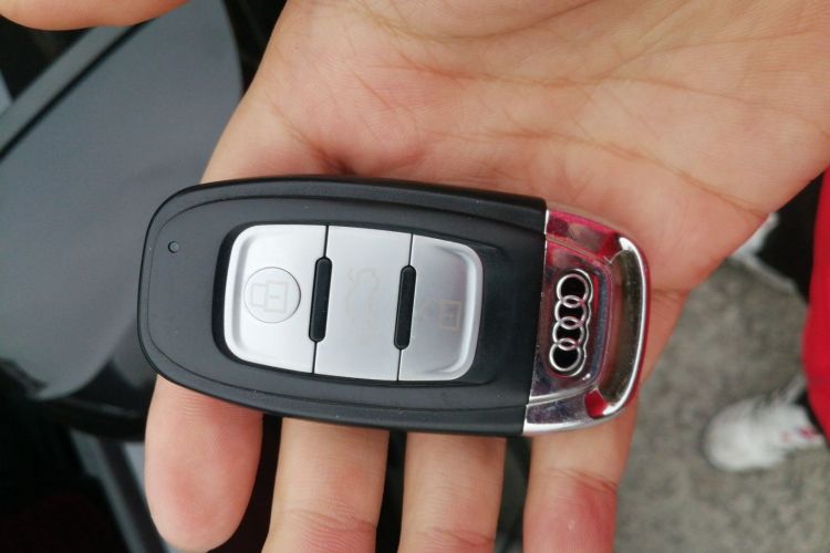 奥迪Q2L 2021款 35 TFSI 时尚动感型中控内饰11