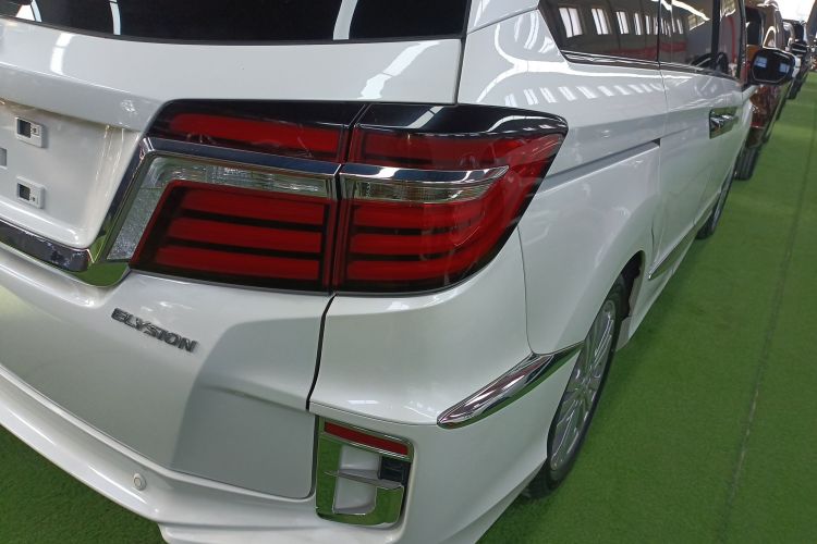 本田 艾力绅 2016款 2.4L 舒适版车身外观6006