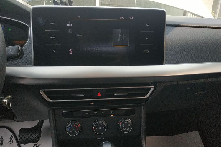 大众 朗逸 2023款 1.5L 自动得逸版中控内饰16