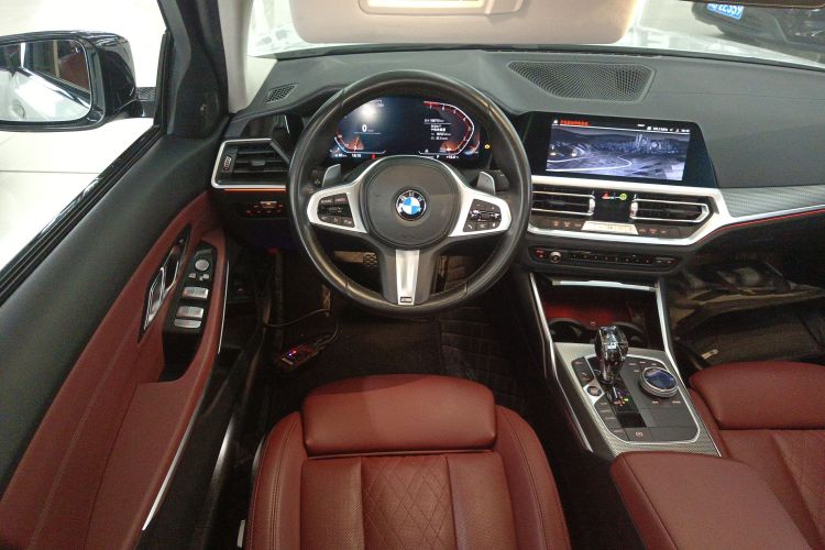 宝马3系 2022款 325Li M运动曜夜套装中控内饰13