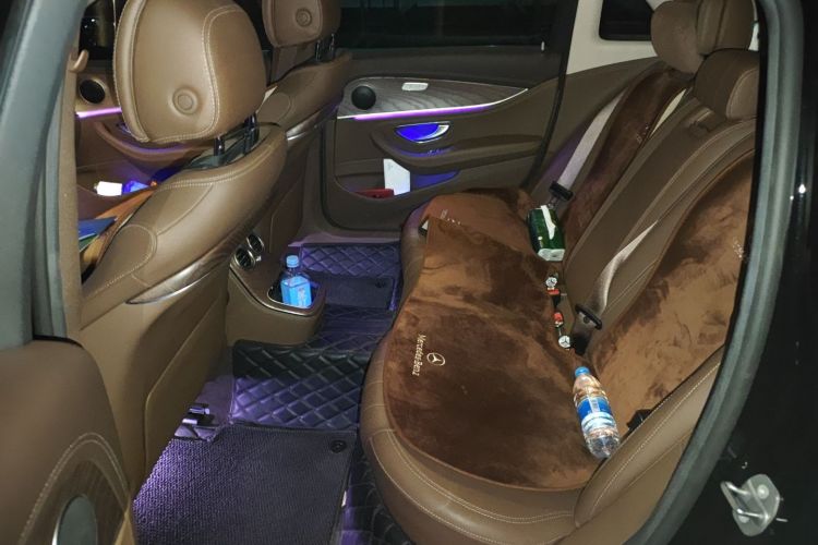 奔驰E级 2021款 E 260 L中控内饰7004