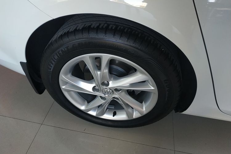 别克 君威 2022款 552T 智享型车身外观6003