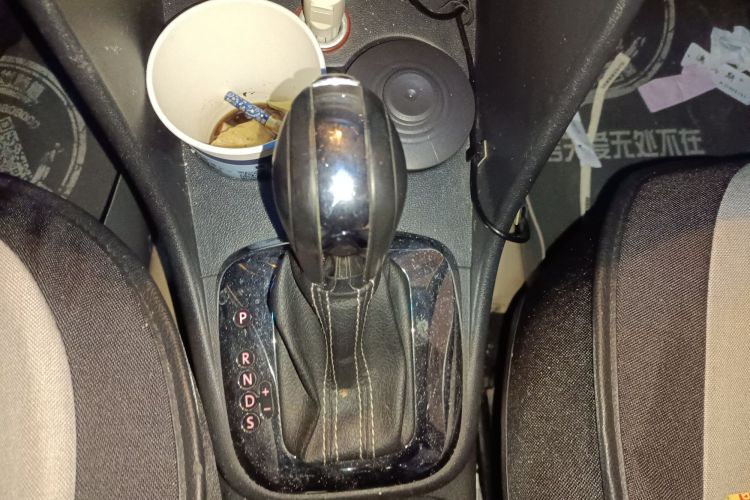 大众 2012款 1.6L Cross Polo AT中控内饰18