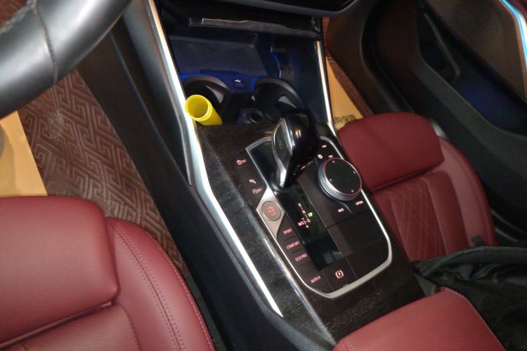 宝马3系 2022款 改款 325Li M运动套装中控内饰18