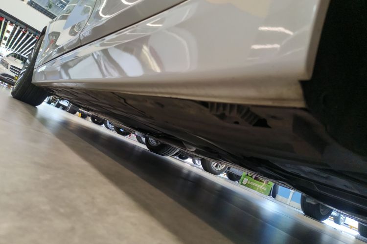 宝马3系 2019款 320Li 时尚型机舱底盘30