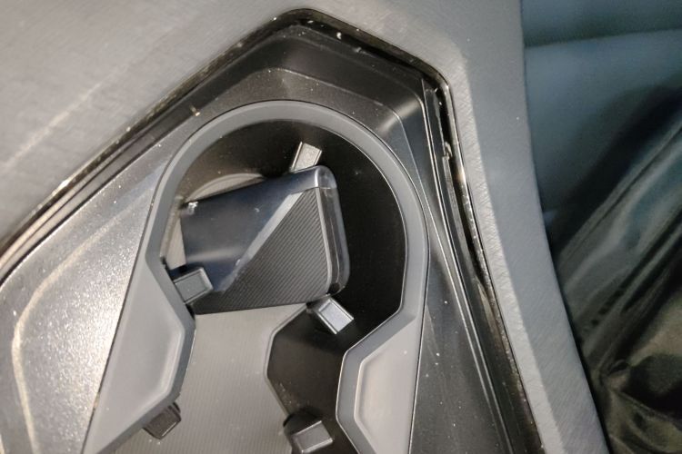 领克01 2023款 2.0TD 四驱暗夜版中控内饰11